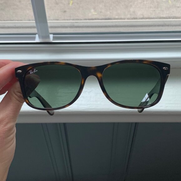Ray-Ban RB2132 New Wayfarer Sunglasses 55mm - Picture 8 of 11